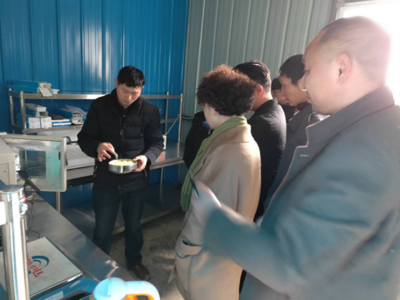 重慶市畜牧業協會禽業分會成功開展重慶市雞人工授精技能操作培訓