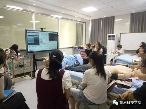 醫學院組織青年教師進行臨床技能培訓