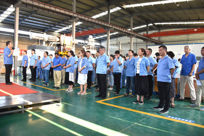 南陽中威電氣全體員工技能工等級授牌儀式順利舉行!