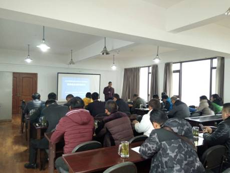 天全縣科學(xué)技術(shù)和知識產(chǎn)權(quán)局開展獼猴桃標(biāo)準(zhǔn)化生產(chǎn)及加工技術(shù)培訓(xùn)會