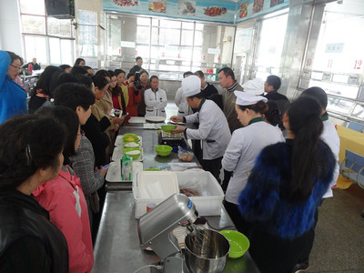 江蘇科技大學(xué):我校第六期廚藝培訓(xùn)班圓滿結(jié)業(yè)