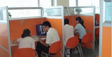 秦皇島新款工位與培訓桌椅全解析 一對一培訓桌與電話銷售桌的應用優勢