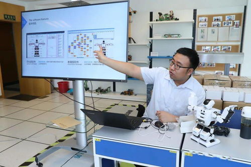 提升教師信息素養(yǎng)，模塊化編程賦能學(xué)校人工智能發(fā)展